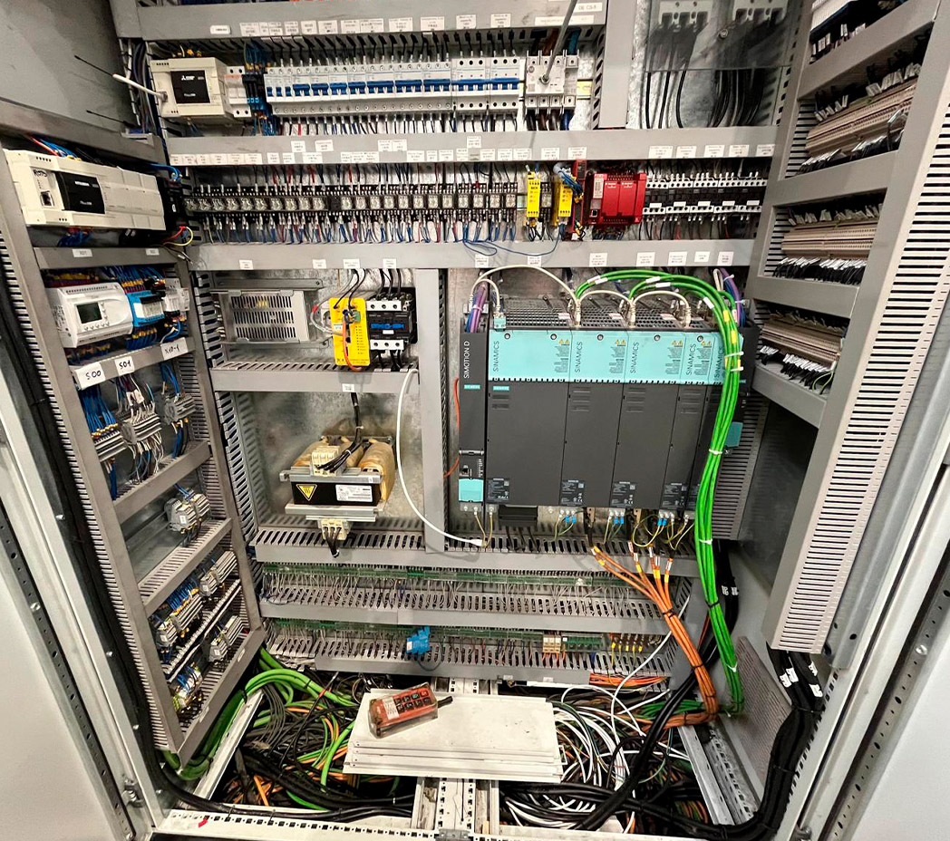 SISTEMA Y MONTAJE ELÉCTRICO #6